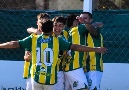 Uribelarrea, con la cabeza en el debut de AFA, cayó en 4° por la Liga Lobense